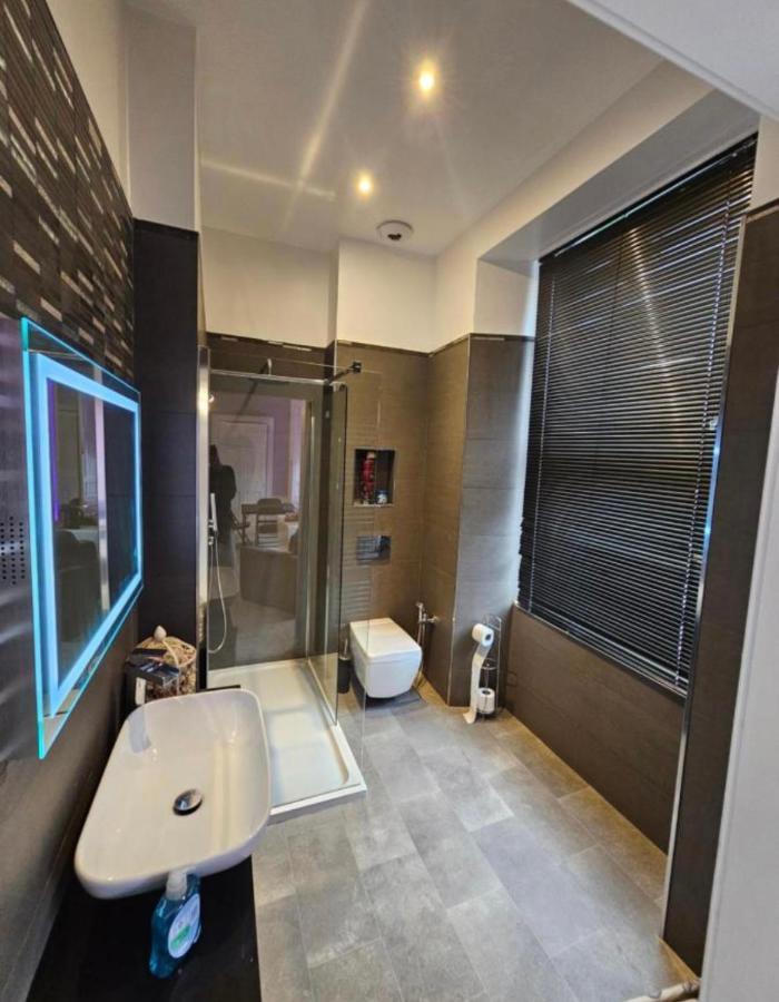Luxury Family Room With Private Bathroom In The Heart Of Edinburgh Ngoại thất bức ảnh